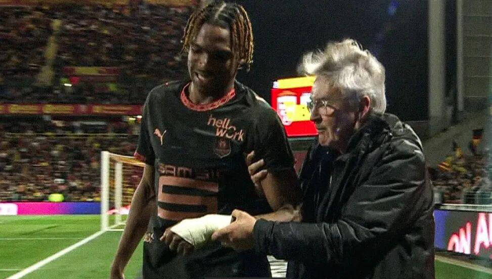 利物浦新援遭遇重伤，瓜迪奥拉未来仍成谜，帕尔默坚定否认离队传闻